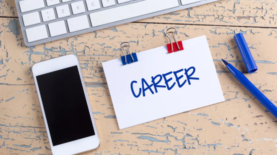 5 Questions: Choosing a Career College