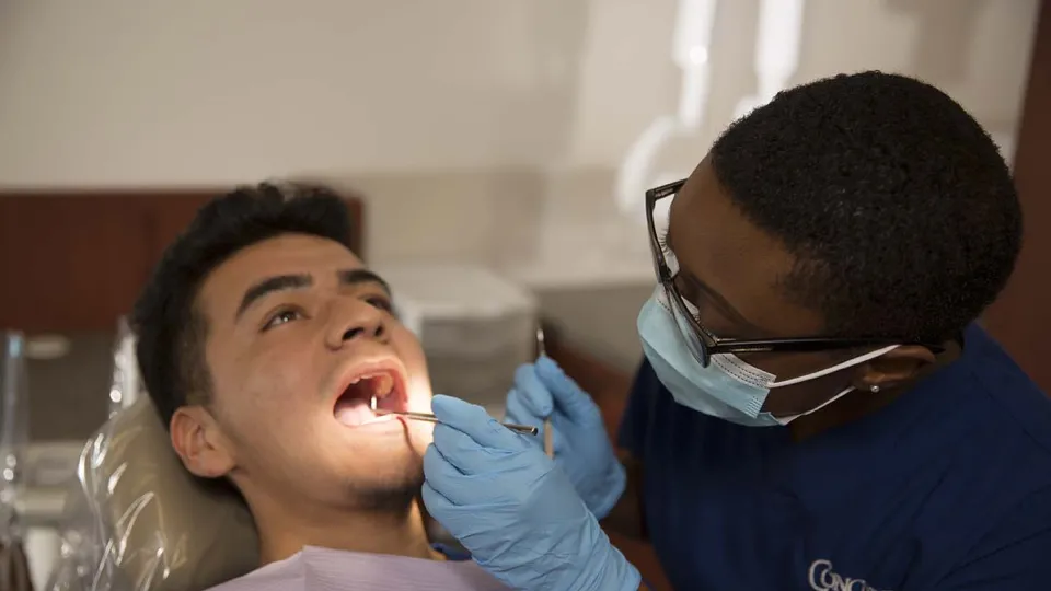 dental assistants dental assistants